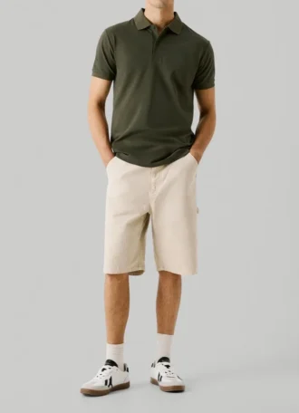 Polo com estampado nas costas em piqué