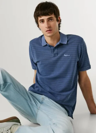 Polo de piqué às riscas