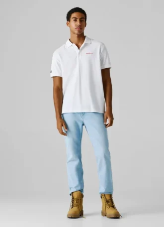 Polo em piqué de corte descontraído