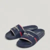 Sandálias tipo chinelo com logótipo Sandálias tipo chinelo com logótipo