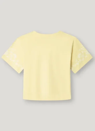 T-shirt com bordado floral e corte descontraído