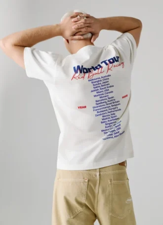 T-shirt com corte descontraído e estampado nas costas
