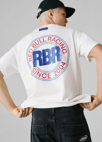 T-shirt com corte descontraído e estampado nas costas