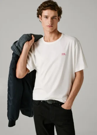 T-shirt com corte descontraído e estampado nas costas