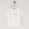 T-shirt com corte regular e estampado nas costas