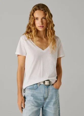 T-shirt com decote em V e logótipo bordado