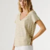 T-shirt com decote em V às riscas
