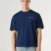 T-shirt com estampado nas costas T-shirt com estampado nas costas