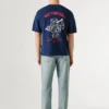 T-shirt com estampado nas costas T-shirt com estampado nas costas