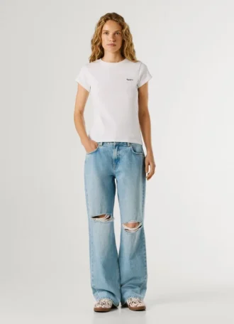 T-shirt com logótipo bordado em malha canelada