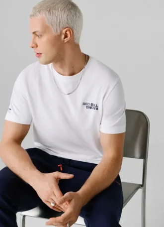 T-shirt com logótipo e corte regular
