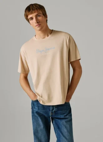 T-shirt com logótipo e corte regular T-shirt com logótipo e corte regular