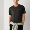 T-shirt com logótipo e corte regular T-shirt com logótipo e corte regular