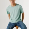 T-shirt com logótipo e corte regular T-shirt com logótipo e corte regular