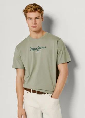 T-shirt com logótipo e corte regular T-shirt com logótipo e corte regular