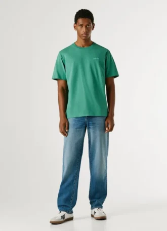 T-shirt com logótipo e corte regular T-shirt com logótipo e corte regular