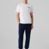 T-shirt com logótipo e corte regular T-shirt com logótipo e corte regular