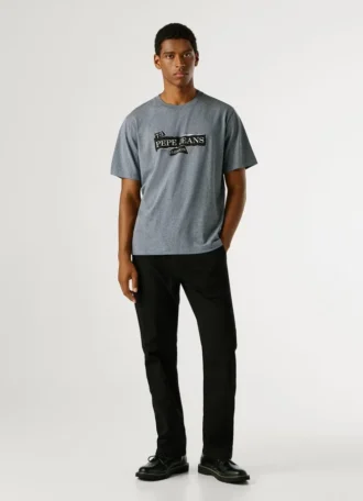 T-shirt com logótipo e corte regular
