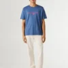 T-shirt com logótipo e corte regular T-shirt com logótipo e corte regular