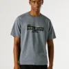 T-shirt com logótipo e corte regular T-shirt com logótipo e corte regular