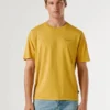 T-shirt com logótipo e corte regular T-shirt com logótipo e corte regular