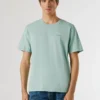 T-shirt com logótipo e corte regular T-shirt com logótipo e corte regular