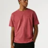 T-shirt com logótipo e corte regular T-shirt com logótipo e corte regular