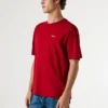 T-shirt com logótipo e corte regular T-shirt com logótipo e corte regular