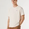 T-shirt com logótipo e corte regular T-shirt com logótipo e corte regular