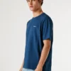 T-shirt com logótipo e corte regular T-shirt com logótipo e corte regular