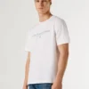 T-shirt com logótipo e corte regular T-shirt com logótipo e corte regular