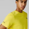 T-shirt com logótipo e corte regular T-shirt com logótipo e corte regular