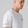 T-shirt com logótipo e corte regular T-shirt com logótipo e corte regular