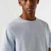 T-shirt com logótipo e corte regular T-shirt com logótipo e corte regular
