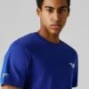 T-shirt com logótipo e corte regular T-shirt com logótipo e corte regular