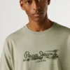 T-shirt com logótipo e corte regular T-shirt com logótipo e corte regular