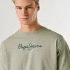 T-shirt com logótipo e corte regular T-shirt com logótipo e corte regular