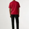 T-shirt com logótipo e corte regular T-shirt com logótipo e corte regular