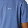 T-shirt com logótipo e corte regular T-shirt com logótipo e corte regular