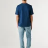 T-shirt com logótipo e corte regular T-shirt com logótipo e corte regular