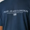 T-shirt com logótipo e corte regular T-shirt com logótipo e corte regular