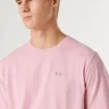 T-shirt com logótipo e corte regular T-shirt com logótipo e corte regular