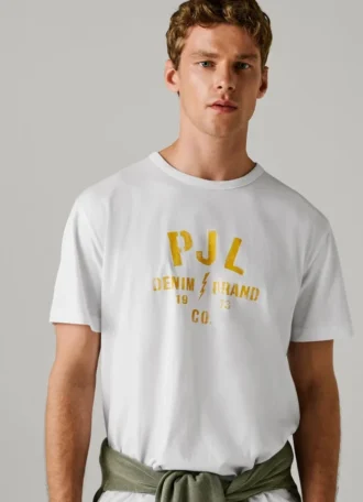 T-shirt com logótipo estampado