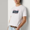 T-shirt com logótipo estampado T-shirt com logótipo estampado
