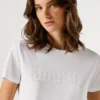 T-shirt com logótipo estampado T-shirt com logótipo estampado