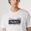 T-shirt com logótipo estampado T-shirt com logótipo estampado