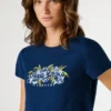 T-shirt com logótipo floral estampado T-shirt com logótipo floral estampado