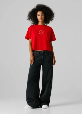 T-shirt de corte largo com estampado nas costas