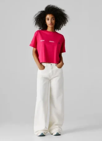 T-shirt de corte largo com estampado nas costas