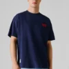 T-shirt de corte largo com estampado nas costas T-shirt de corte largo com estampado nas costas